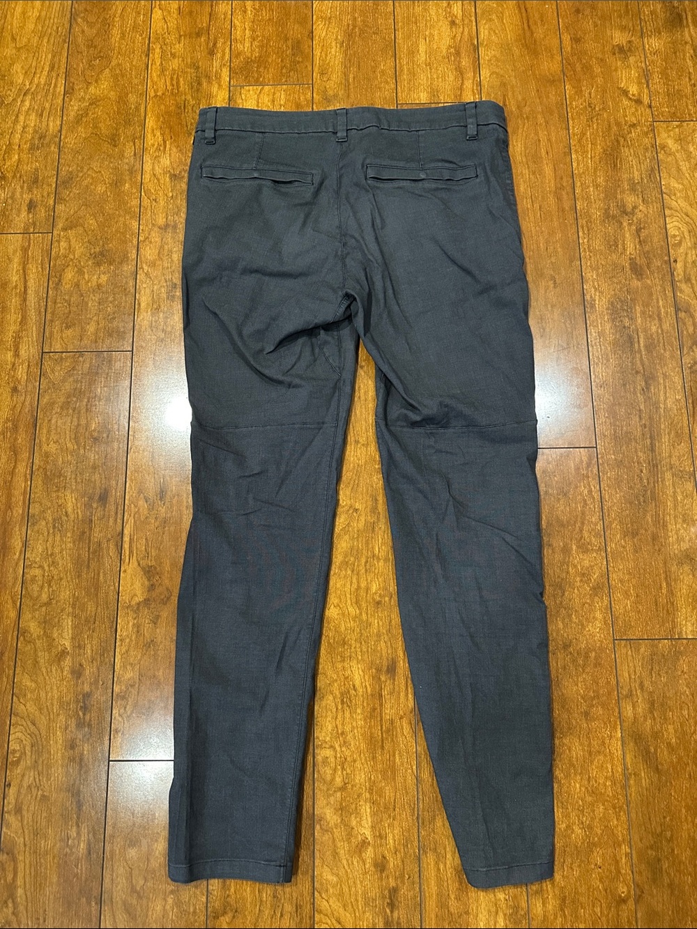 lululemon Men's Dark Gray Commission Pants Slim - Picture 2 of 3